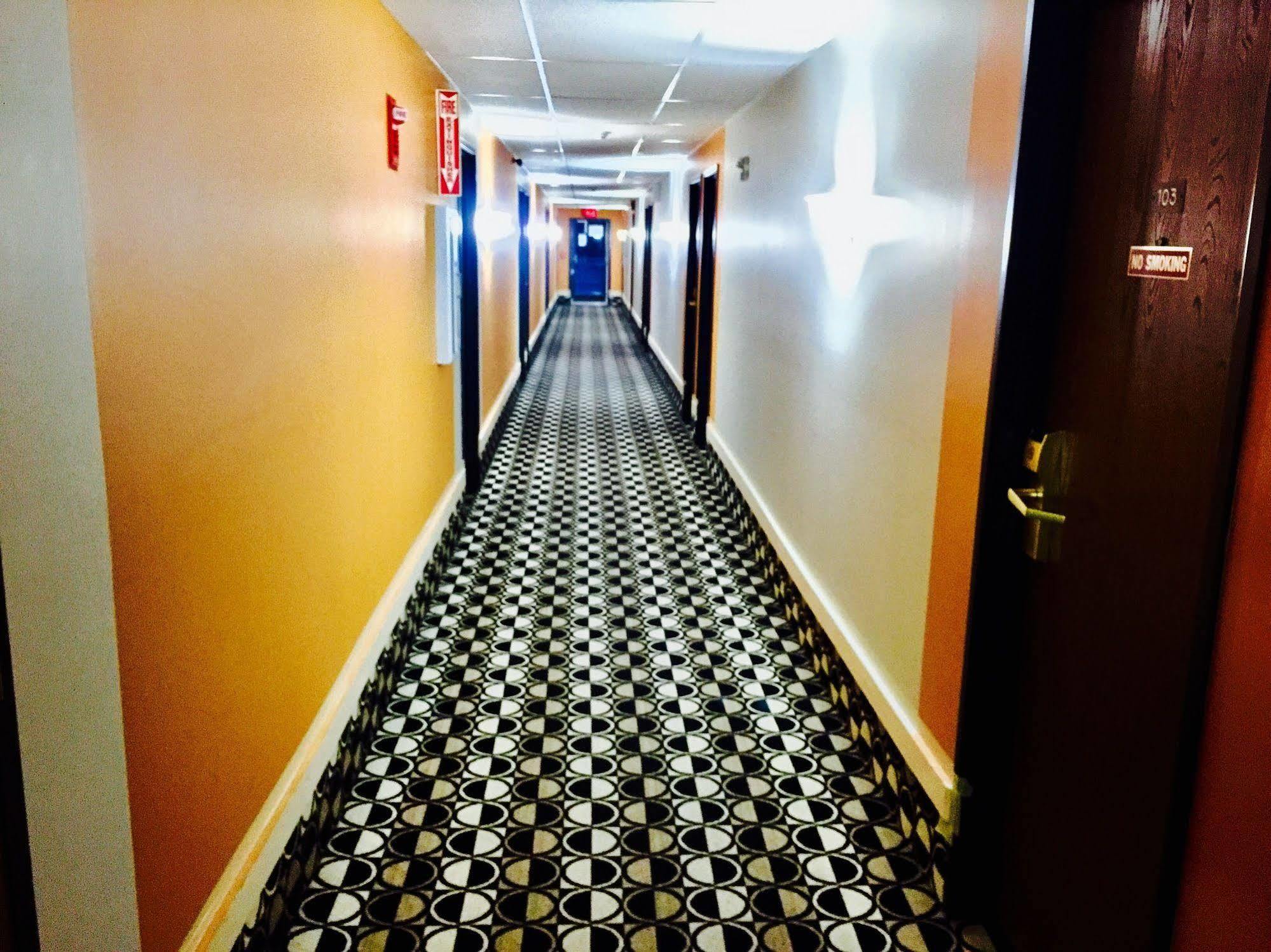 Lyons Inn Eksteriør billede